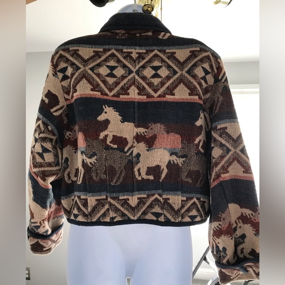 Women's Western Style Jacket - Picture 4 of 5